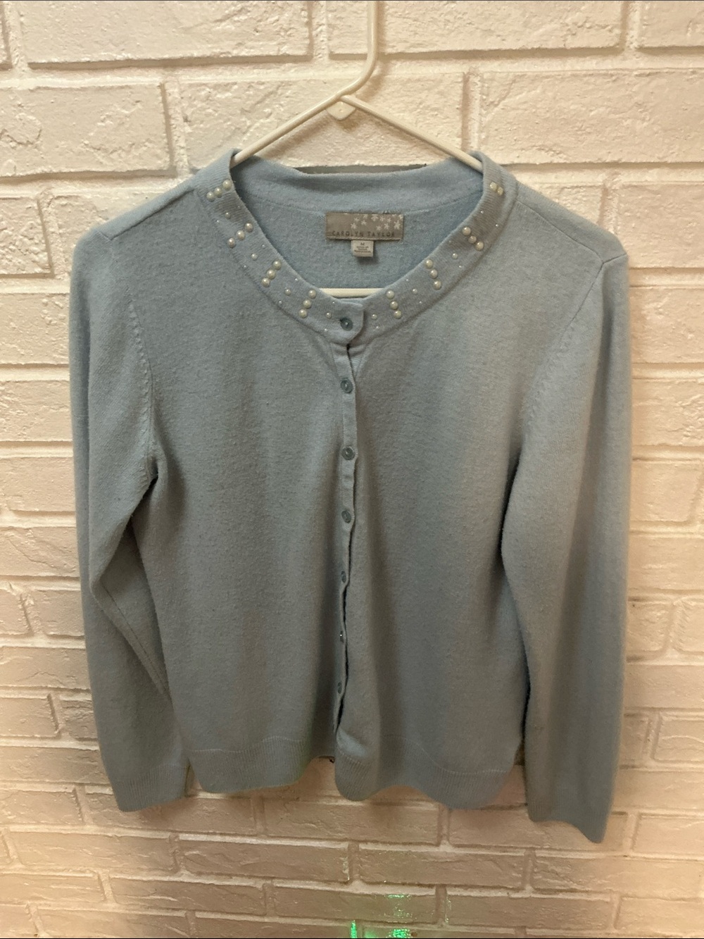 Carolyn Taylor Women’s Lt Blue Knit Cardigan Sweater W/Pearl Embellishments Sz M